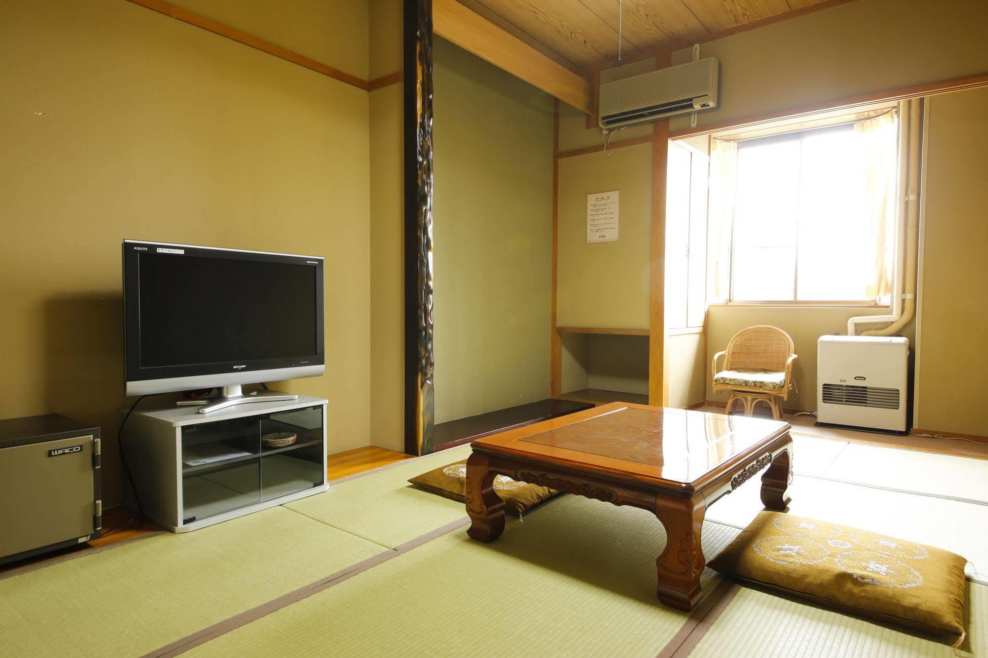 Ryokan Oyado Hachibei 3*